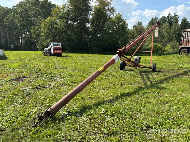 1980 Sakundiak HD7-45 7 in x 45 ft Grain Auger