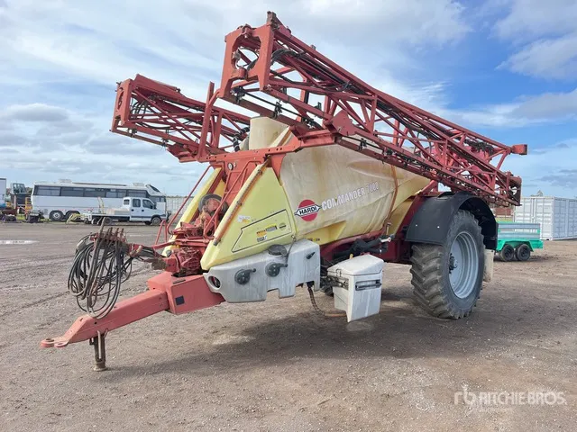 Hardi Commander 7000 34 m Pull-Type Sprayer