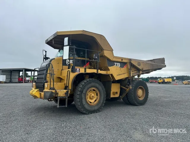 2010 Cat 770 Haul Truck