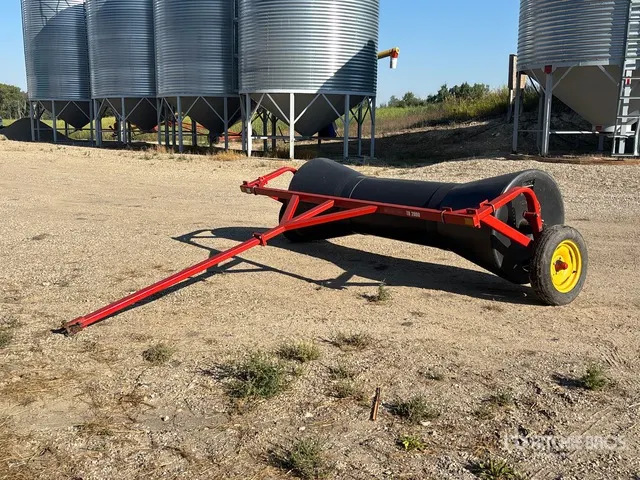 Free Form TB2000 9 ft 6 in Poly Swath Roller