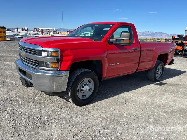 2018 Chevrolet Silverado 2500HD 4x4 Pickup