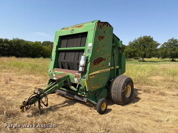 2007 John Deere 568 Megawide Plus round baler