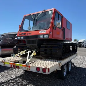 1987 LMC 1500 track carrier