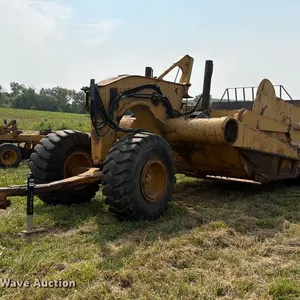 Caterpillar 435 pull type scraper