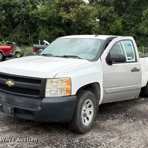 2009 Chevrolet Silverado 1500 Ext. Cab pickup truck