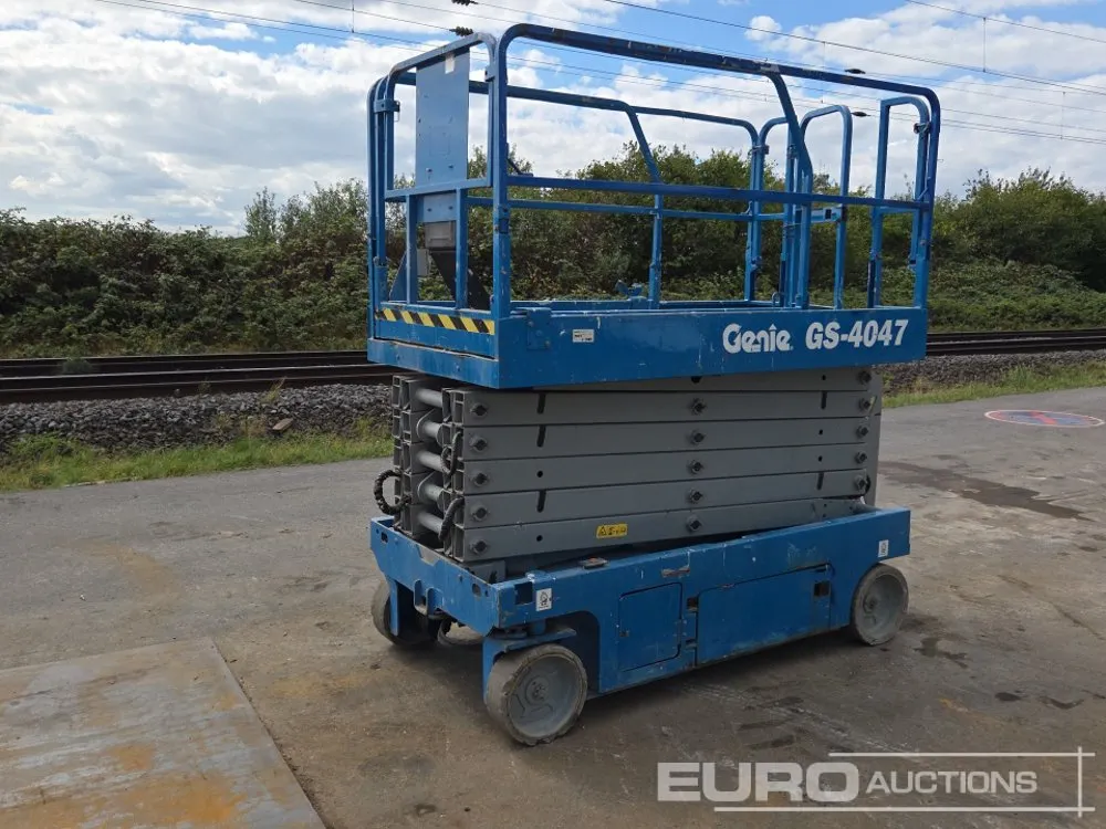 2012 Genie GS-4047