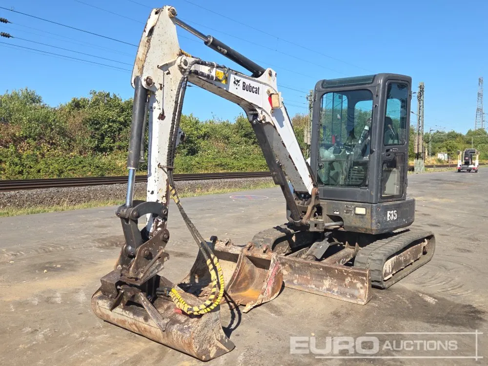 2015 Bobcat E35 EM