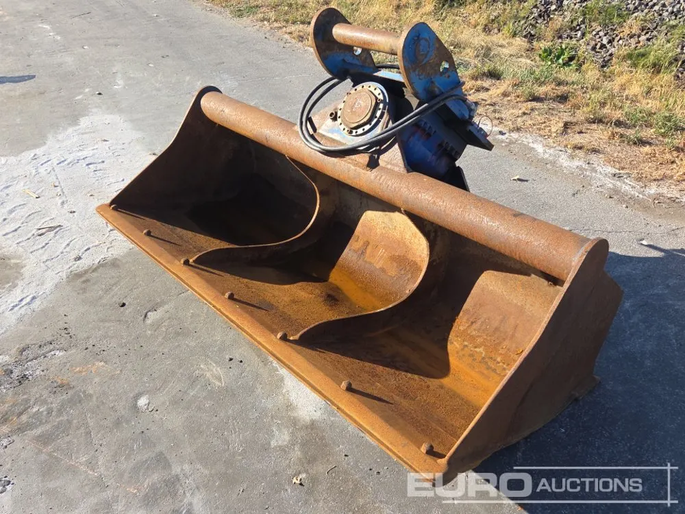 80" Hydraulic Tilt Ditching Bucket, MS10