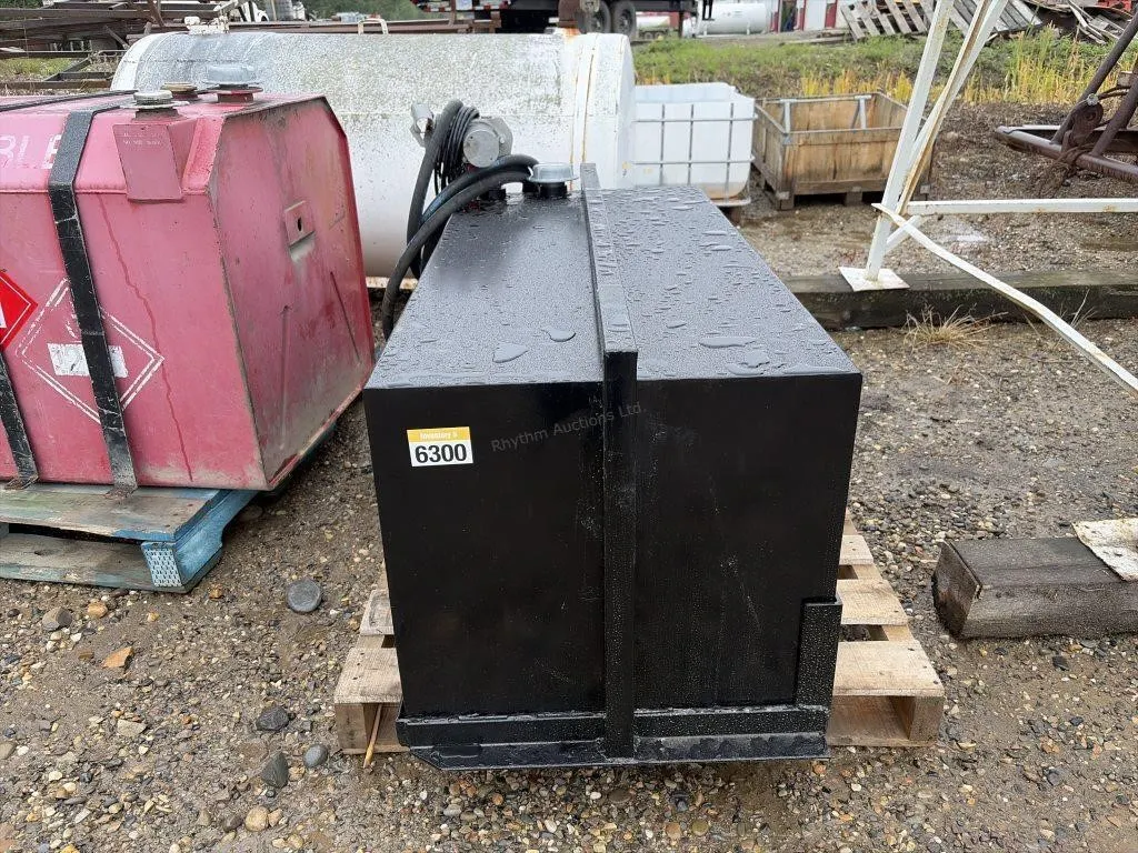 Tidy Tank With Pump