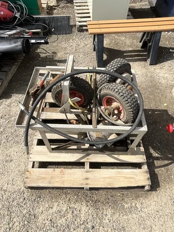 Wheel-Mounted Well Pump Puller