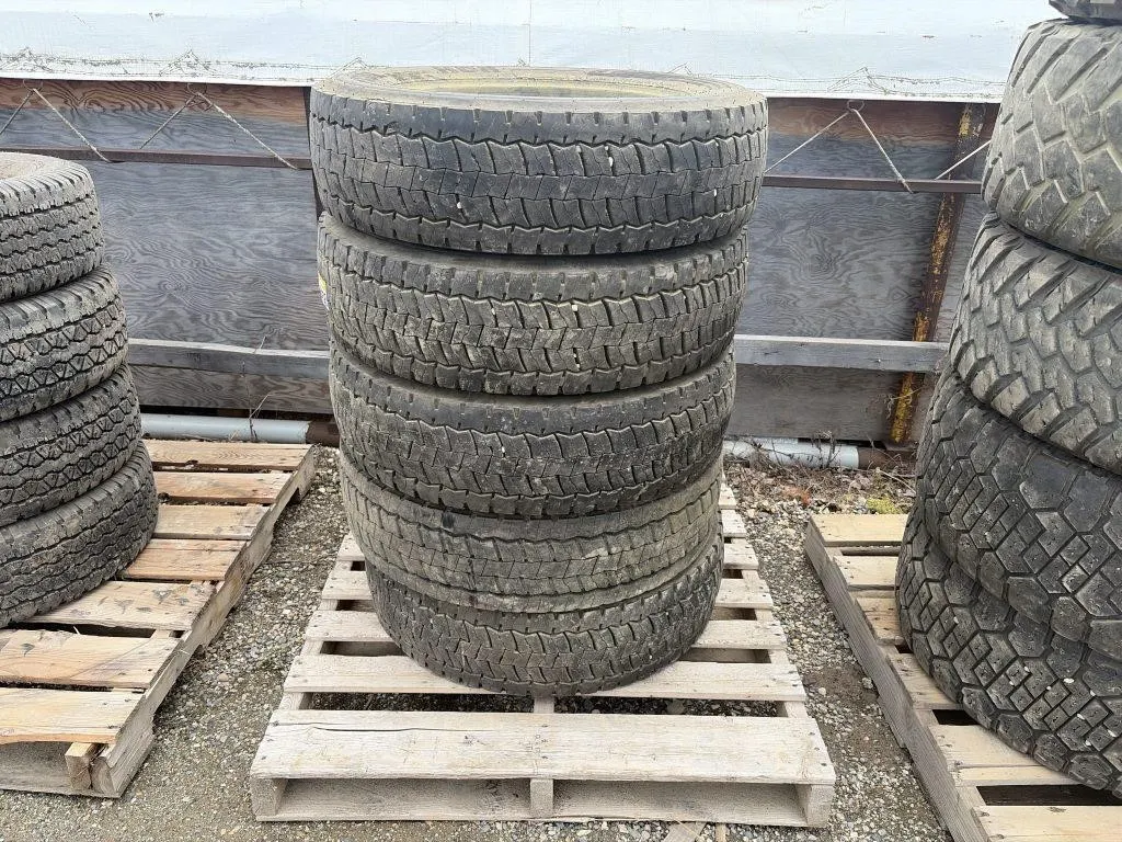 Five Tires - 225/70R19.5 M+S