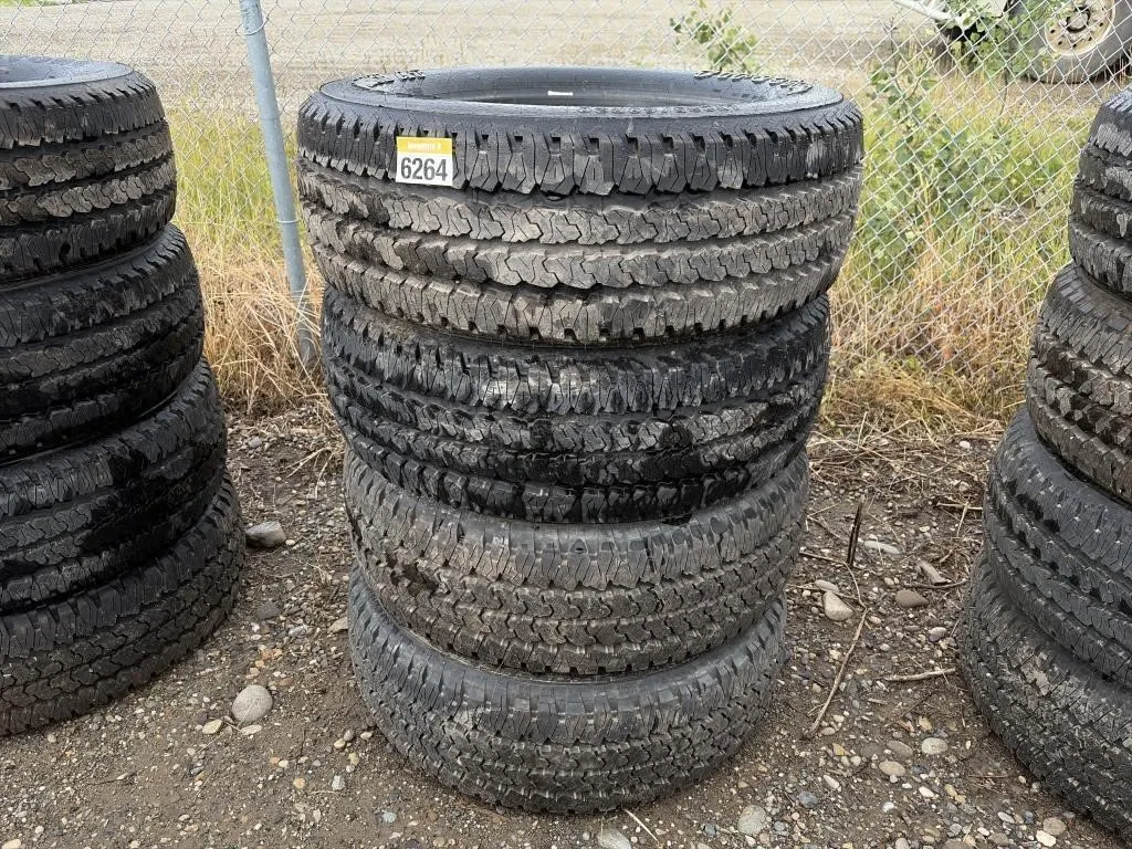 Four Tires - LT285/60R20 M+S