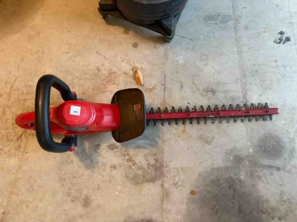 Craftsman 22" electric hedge trimmer, works
