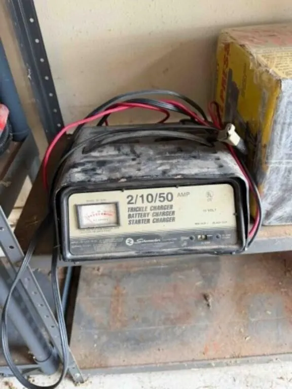 Schumacker batter charger