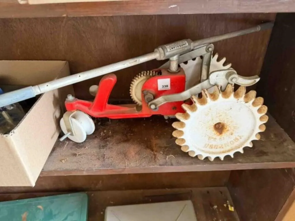 Thompson tractor water sprinkler