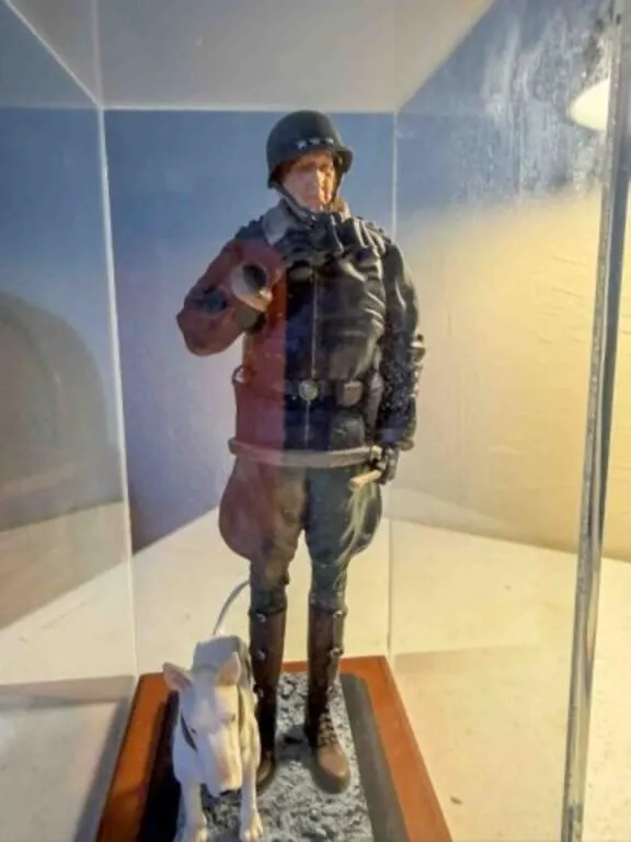 Military figurine w/dog in plexiglass case