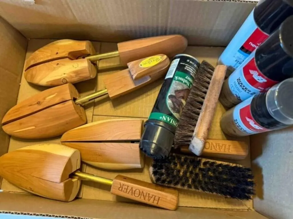 shoe stretchers, water repellent, etc