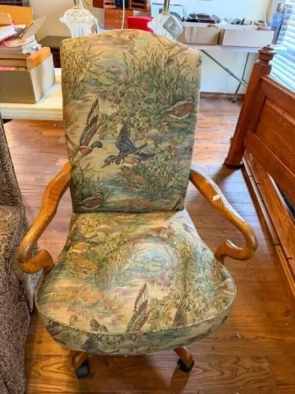 cushion office swivel chair