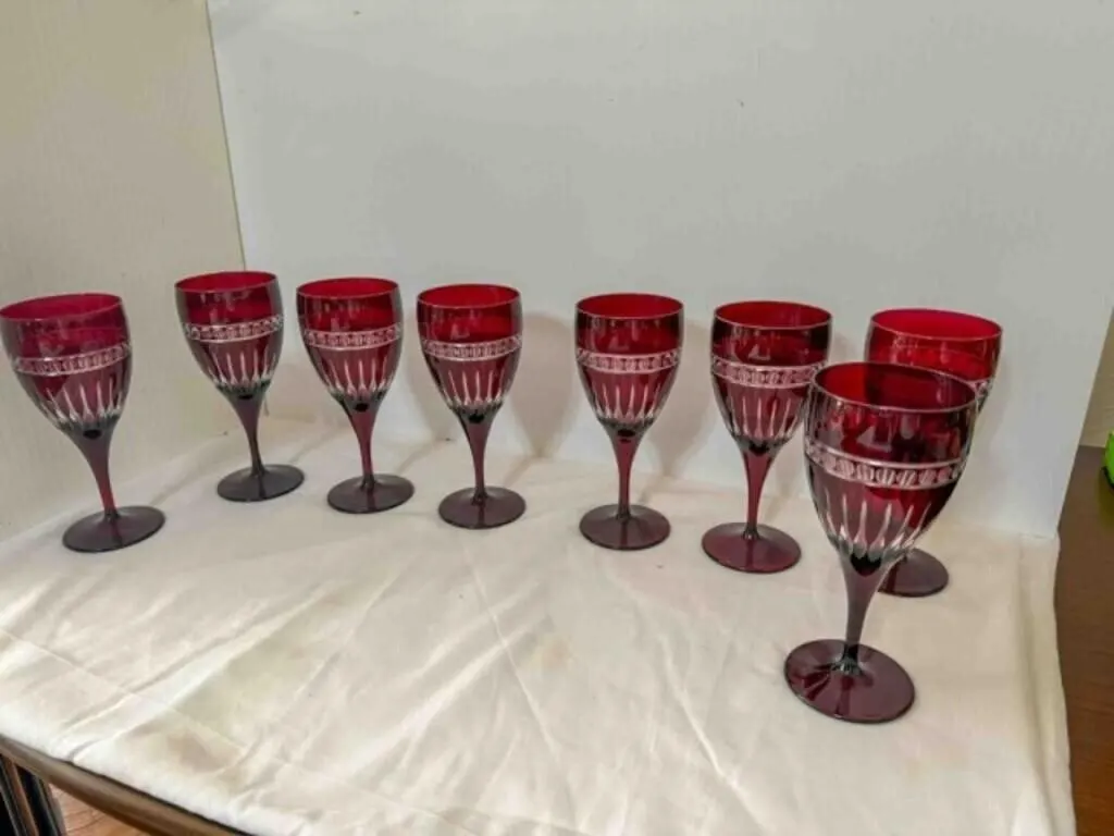 8-Cranberry/clear wine glasses