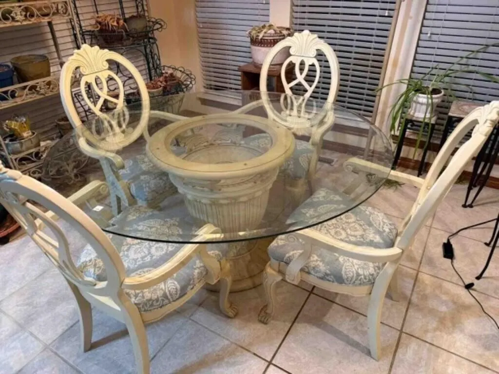 Glass top dining table w/4-cushion chairs