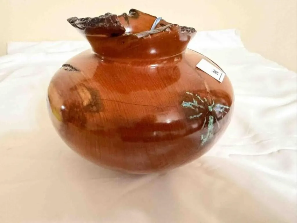 hand turned bowl by Bill Koch