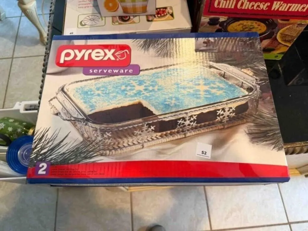 Pyrex glass serve ware new in box