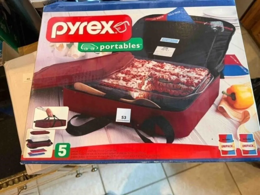Pyrex glass serve ware new in box