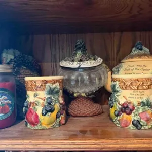 Berry/Grape canister set