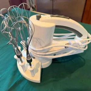 hand mixer w/attachments, paper towel