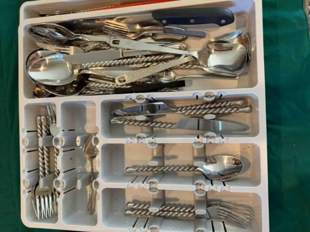 tray of flatware items