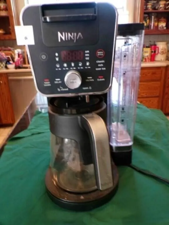 Ninja CFP200 coffee maker
