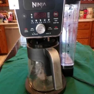 Ninja CFP200 coffee maker