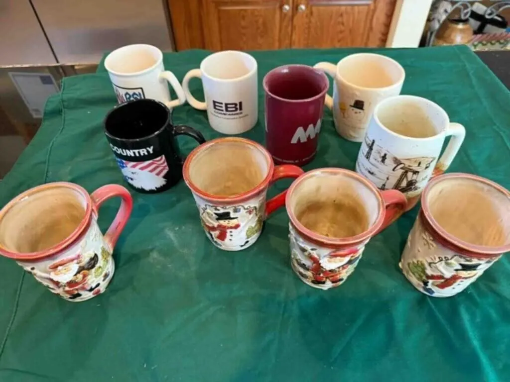 Bos of assorted coffee mugs
