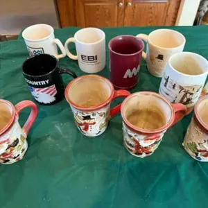 Bos of assorted coffee mugs