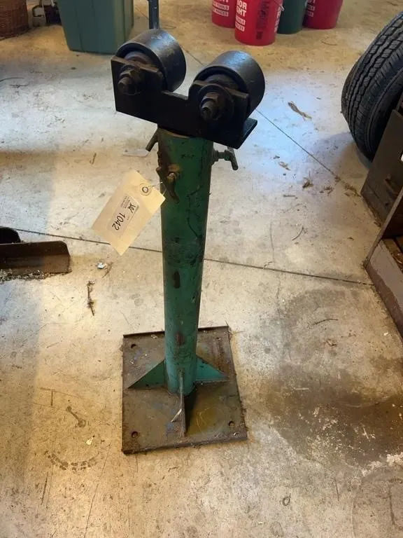 Adjustable Heavy Duty Metal Roller Stand