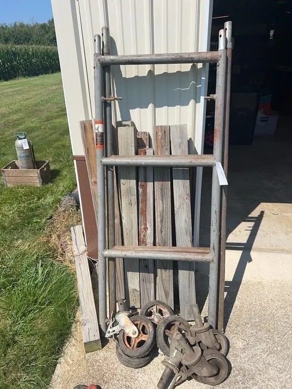 Metal Scaffolding Frames & Caster Wheels