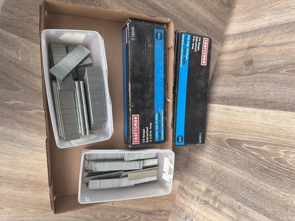 Craftsman 15 Gauge Galvanized Finish Nails Lot