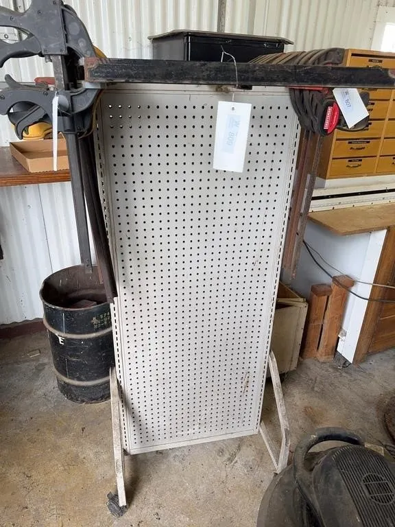Mobile Metal Pegboard Display Rack & Clamps