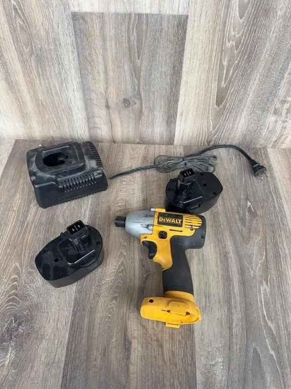 DeWalt Cordless Impact Driver & Charger Lot