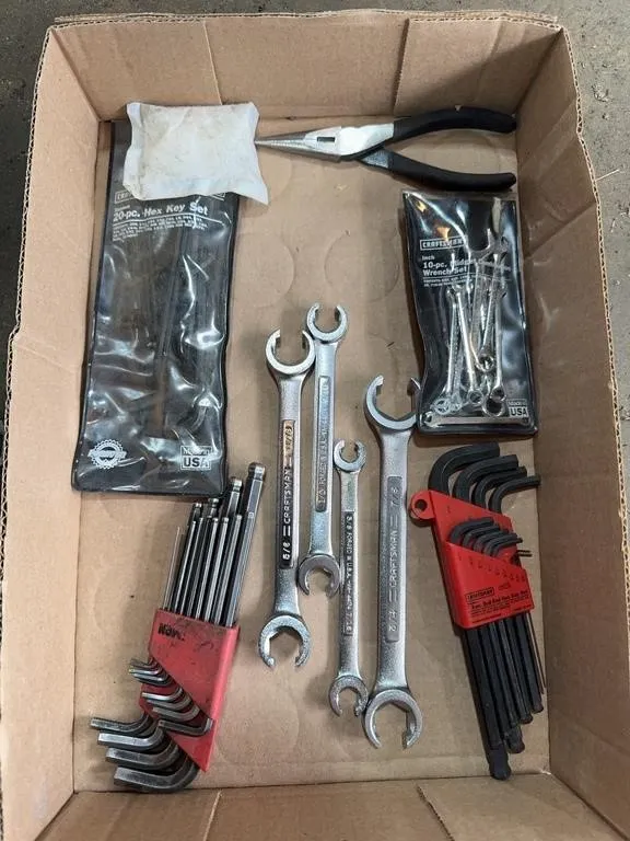 Craftsman Hand Tool Set with Hex Keys & Wrenches