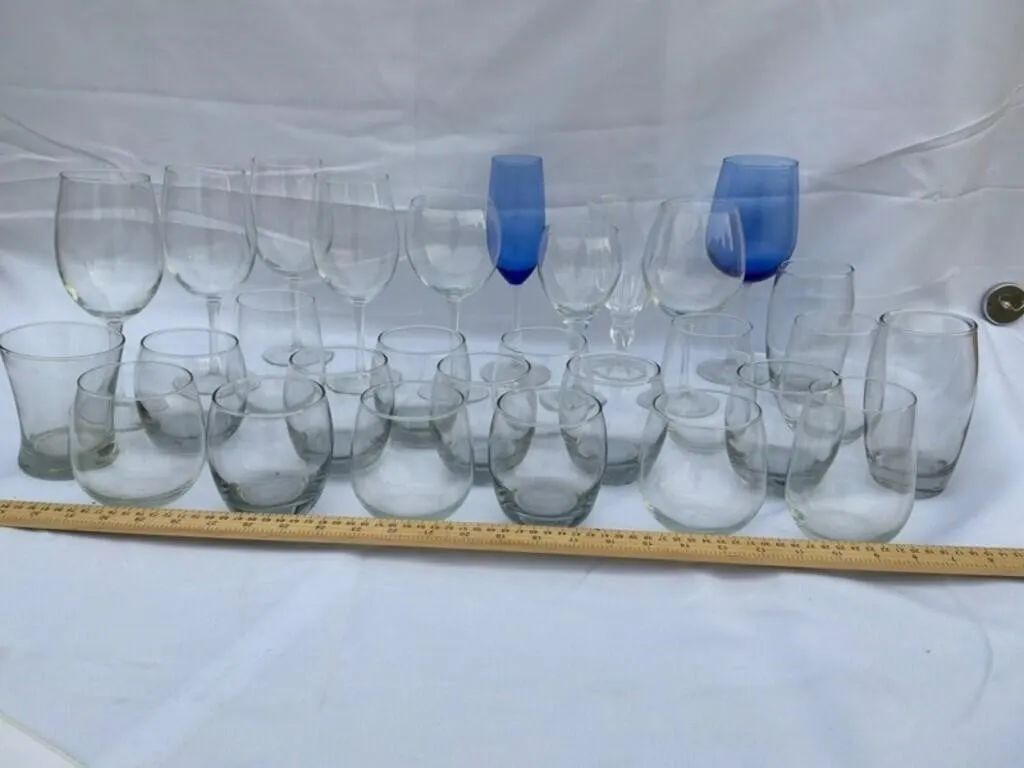 Assorted Glass Drinkware (Lot of 20)