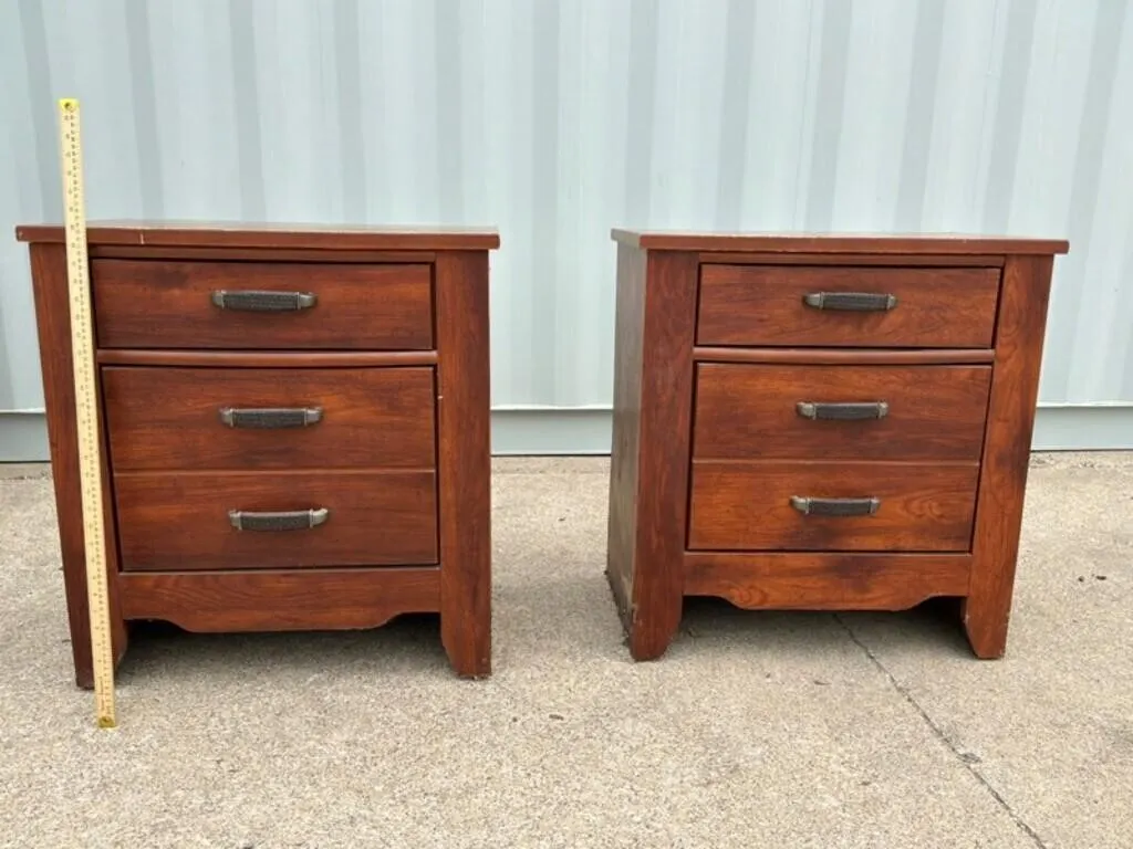 Hawthorne Cedar 3-Drawer Nightstands (Pair)