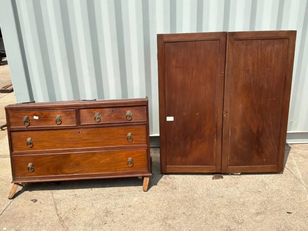 George III Linen Cupboard