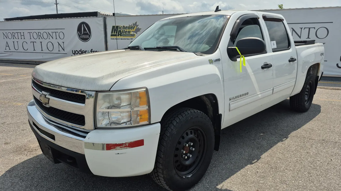 2011 Chevrolet Silverado 1500 Hybrid 4x4 Base 4dr Crew Cab 5.8 ft. SB w/2HY 4x4