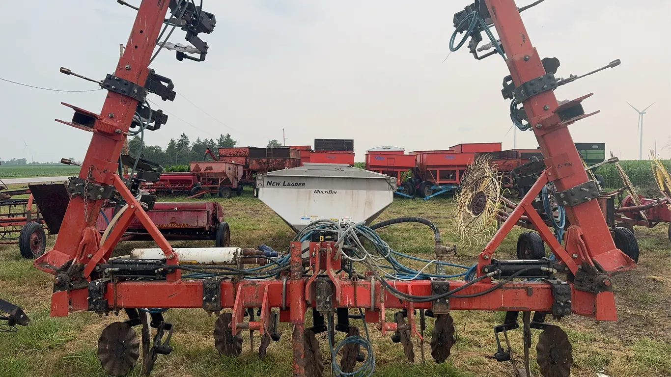 11 Shank Clark NH3 Applicator - Hiniker Cooler, Valves and Flowmeter