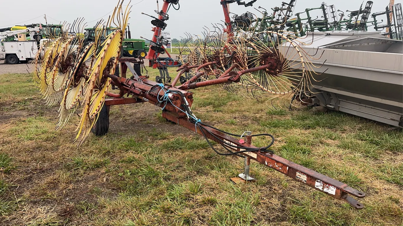 10 Wheel Sitreac Rake - Hyd Fold