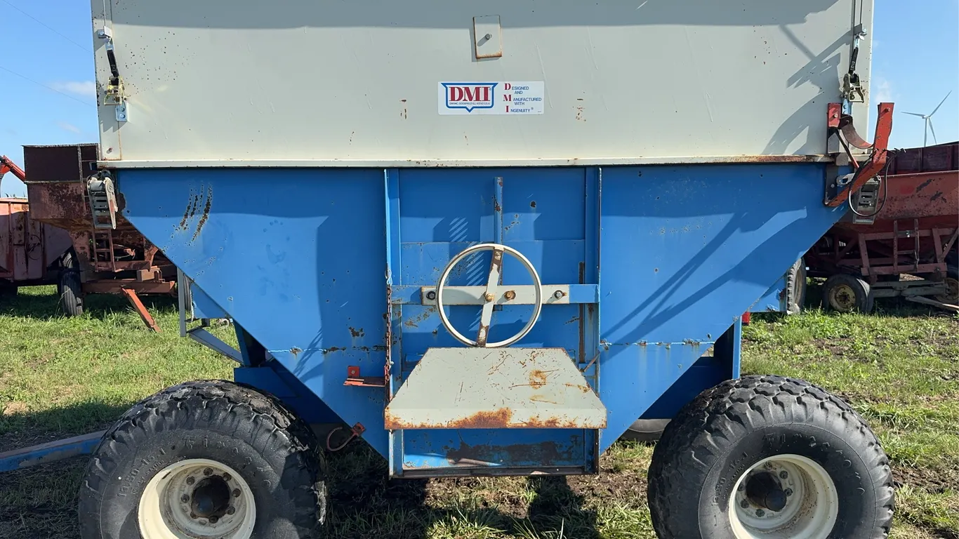 DMI Big-Little Grain Wagon w/ Schurco Roll Tarp
