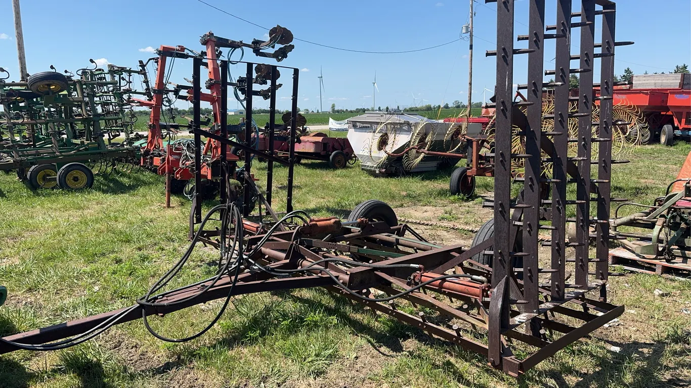 26’ Harogator - Hyd Fold and Raise Lower