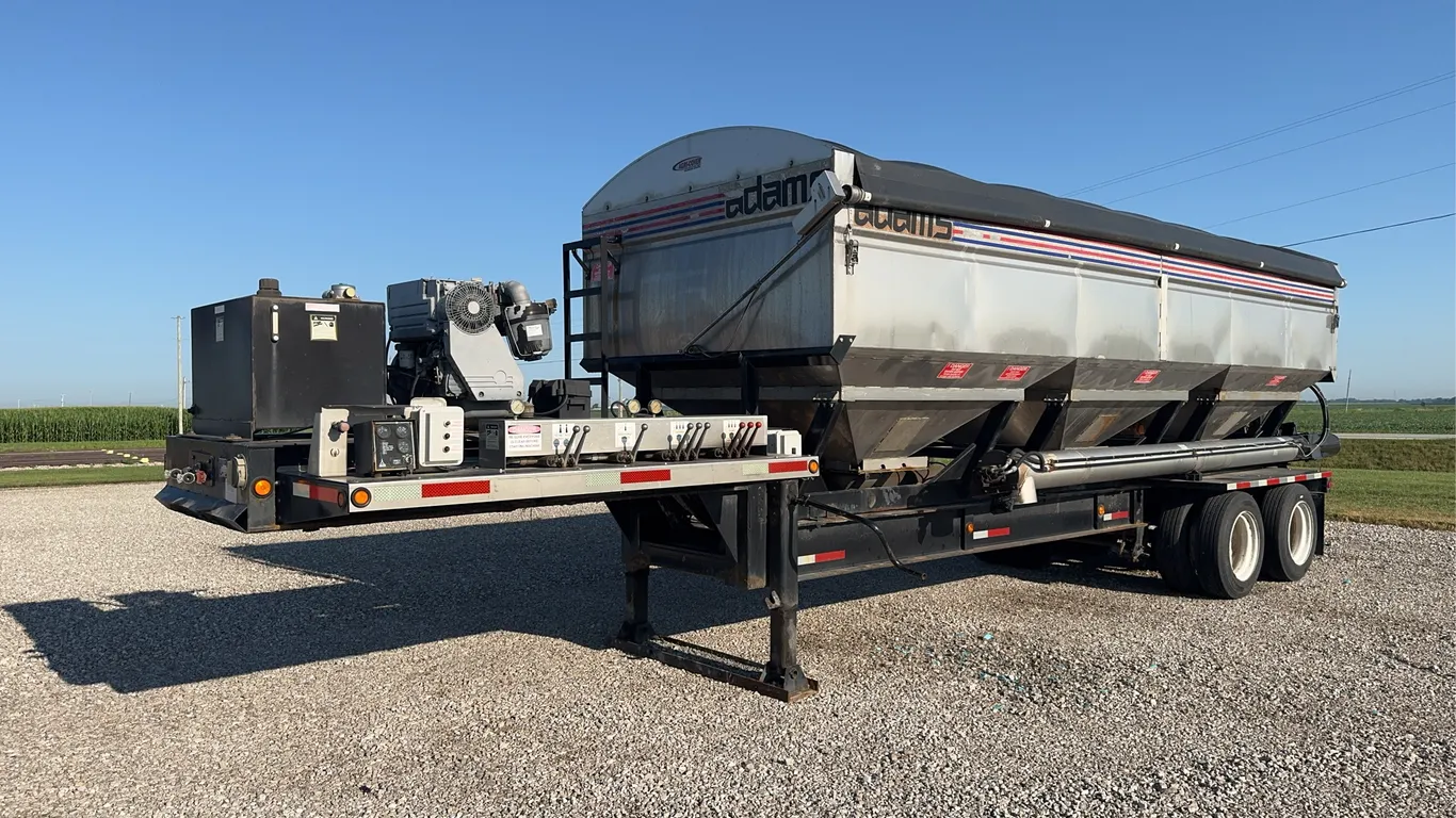 2018 Adams Adams Stainless 32’ Steel 3-Compartment Tender Trailer w/ Self-Contained Diesel Engine & Discharge Auger