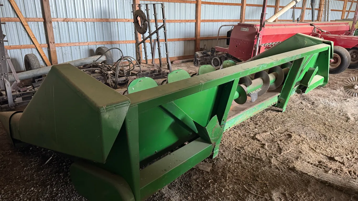 643 Corn head